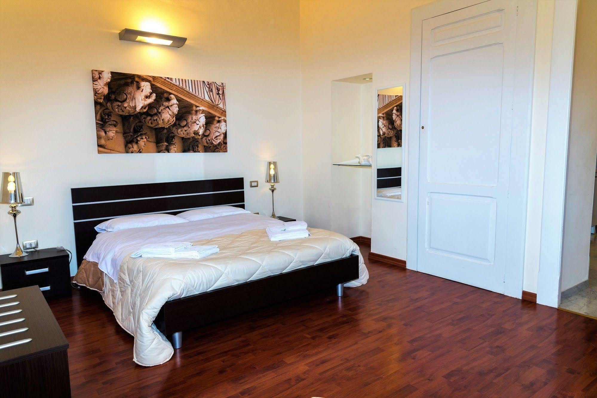 Apollo Suites Лечче Екстер'єр фото