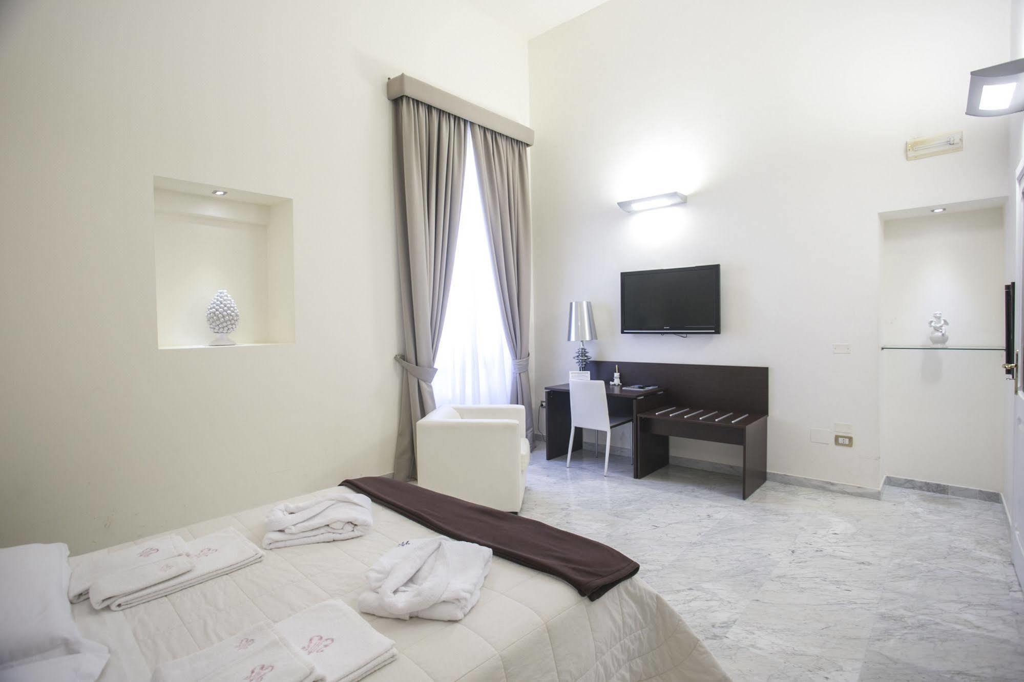 Apollo Suites Лечче Екстер'єр фото